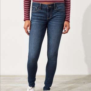 Hollister Super Skinny Jeans